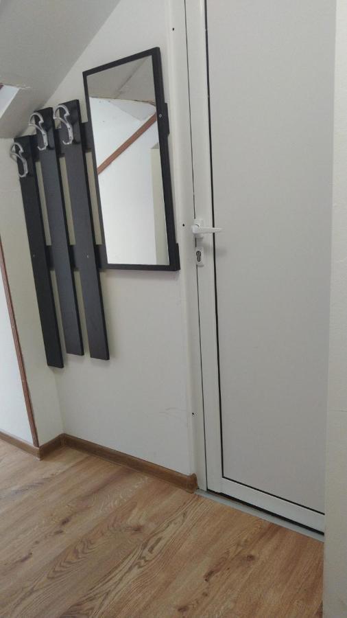 Самостоятелен Етаж От Къща За Гости Chaskowo Exterior foto